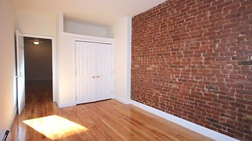 Foto del edificio - 235 E 13th St