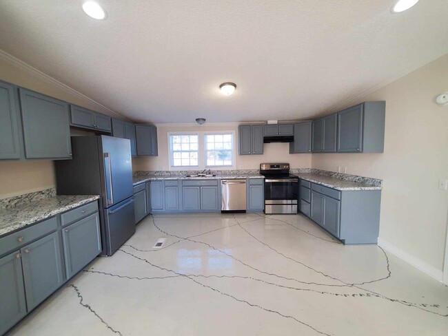 Building Photo - Recently renovated 3 bedroom in Stedman!