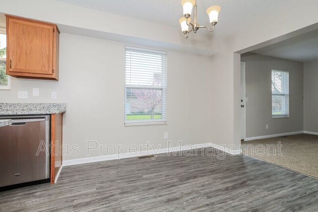 Building Photo - 4553 Fairfield Commons Dr