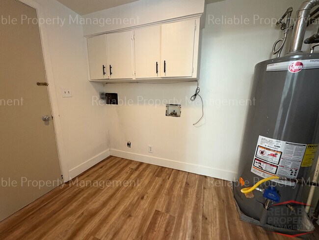 Foto del edificio - 297 Cottage Pl