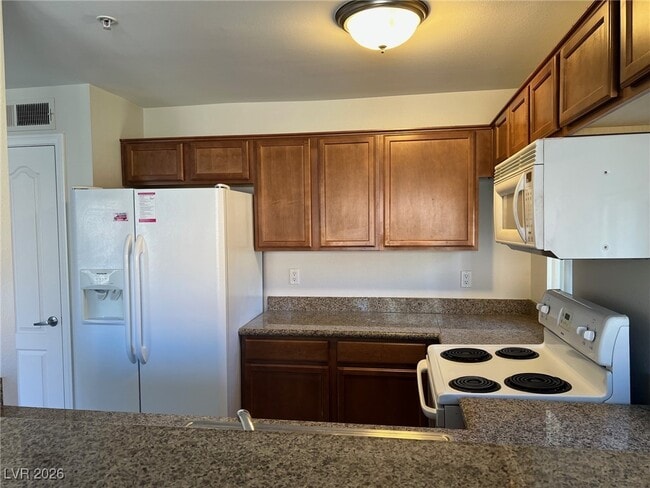 Building Photo - 2111 Sealion Dr