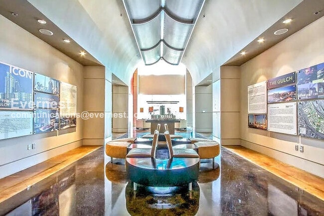 Foto del edificio - 600 12th Ave S