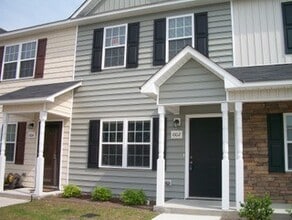 Building Photo - 1002 Ornate Dr