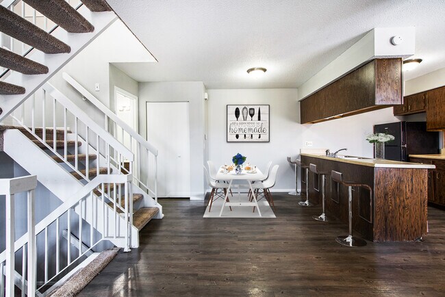 Building Photo - Eagle Ridge Apartments