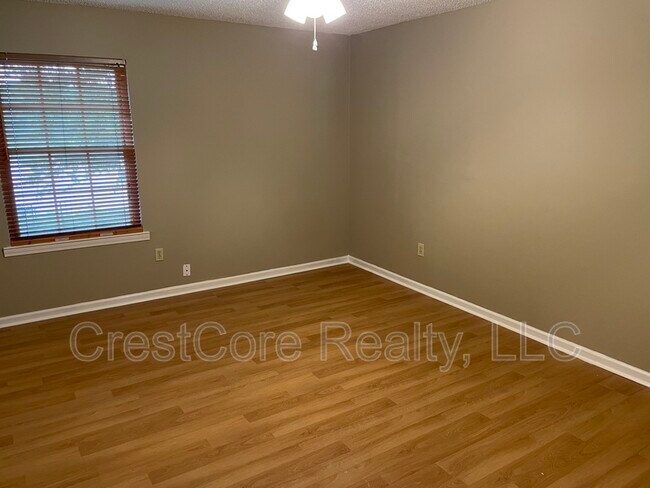 Foto del edificio - 5493 Adams Cir