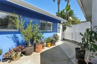 Building Photo - 414 N Gertruda Ave