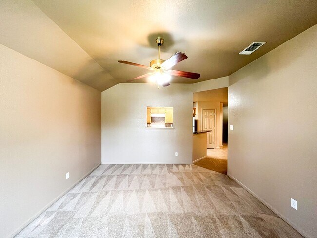 Building Photo - 1305 Nicholas Cir