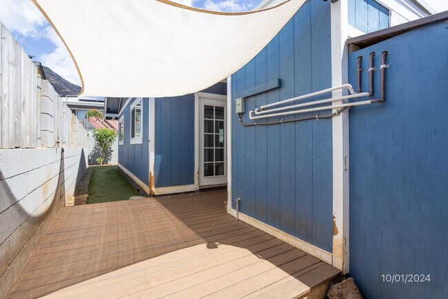 Building Photo - 3BD/1.5BA Single Family Home in Waianae (M...