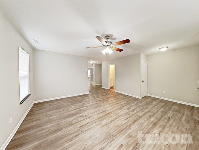 Building Photo - 2028 Dunsmore Ln