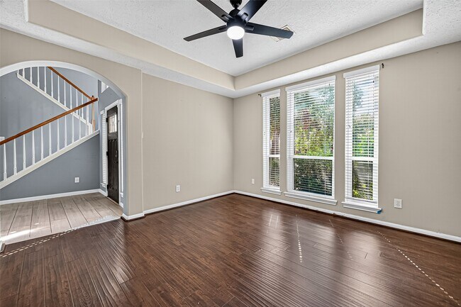 Foto del edificio - 11603 Oak Lake Park Dr