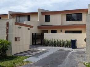 Building Photo - 10688 SW 76th Terrace
