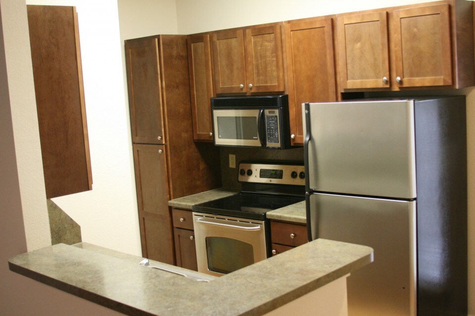 Primary Photo - 2301 Midwestern Pkwy