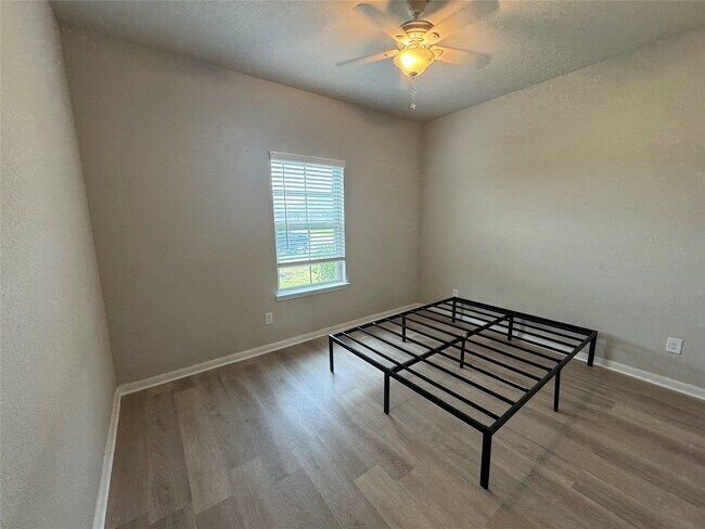 Foto del edificio - 3507 Sicily Island Ln