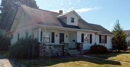 Building Photo - 4523 S Harmon St
