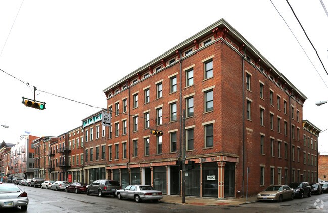 Mercer Commons Apartments Cincinnati, OH