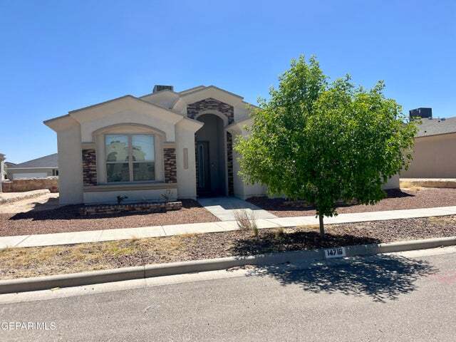 Foto principal - 14716 Pebble Hills Blvd