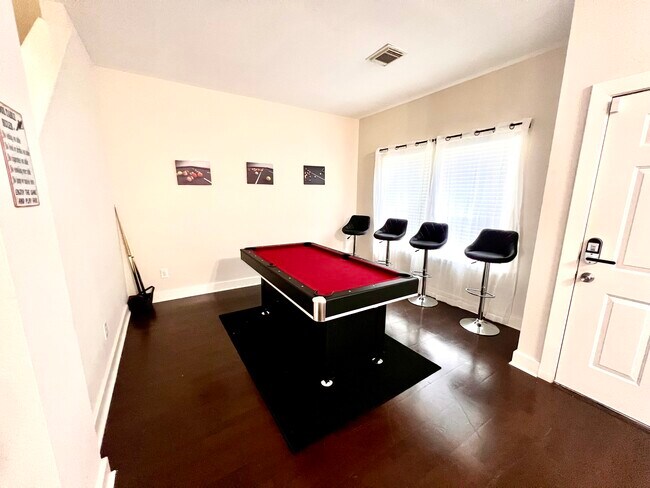 Building Photo - 1609 Palcio Real Dr