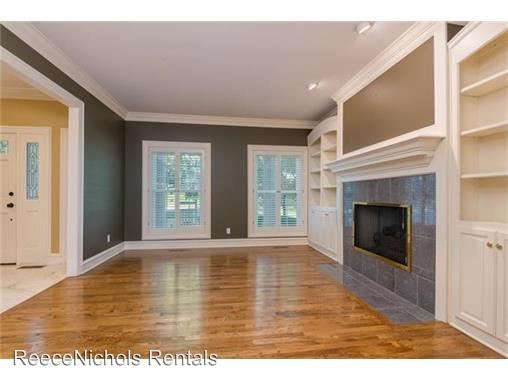 Building Photo - 8335 Maplewood Dr