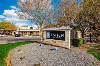 Building Photo - 10505 S I-35 Frontage Rd