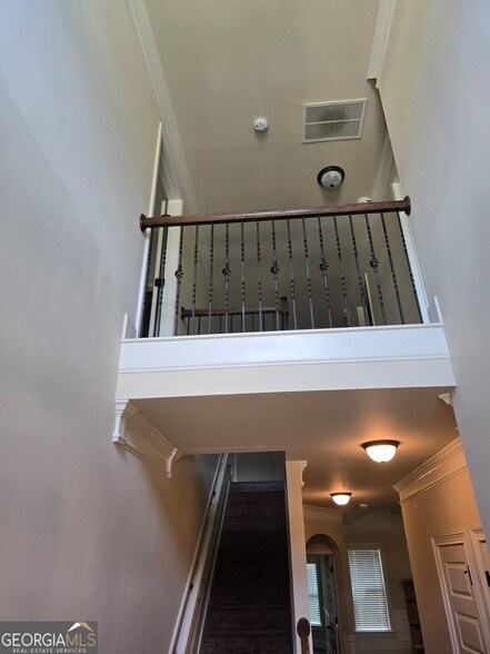 Building Photo - 330 Riverstone Dr