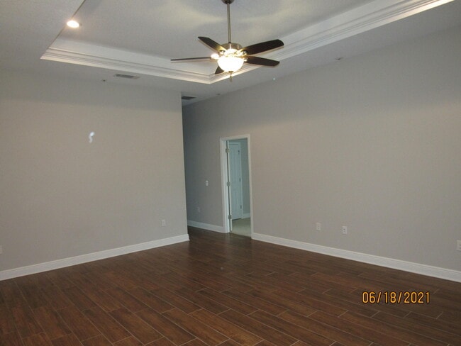 Building Photo - 8654 El Paseo St