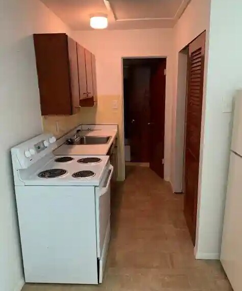 Building Photo - 9778 Greenbush Pl
