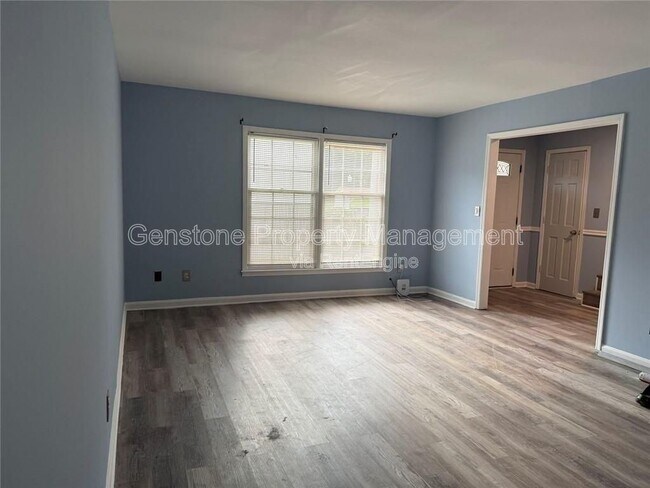 Foto del edificio - 4500 Shannon Blvd