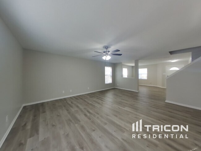 Building Photo - 6819 Earlswood Dr