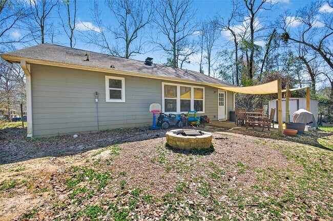 Foto del edificio - 10391 Royal Magnolia Dr