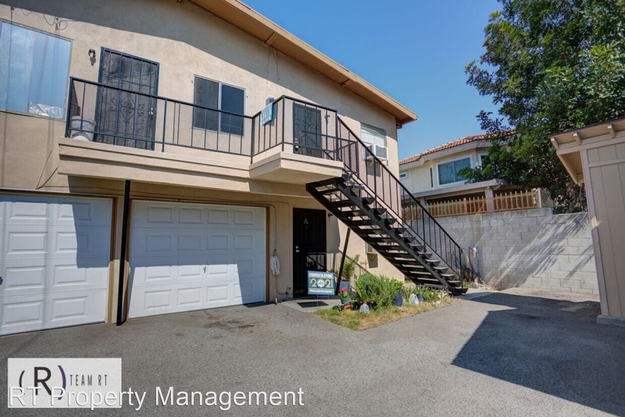 Primary Photo - 2 br, 1 bath House - 3936 Stewart Ave #B