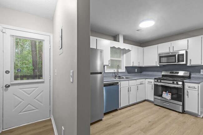 Building Photo - 1227 Creek Forest Ct NW