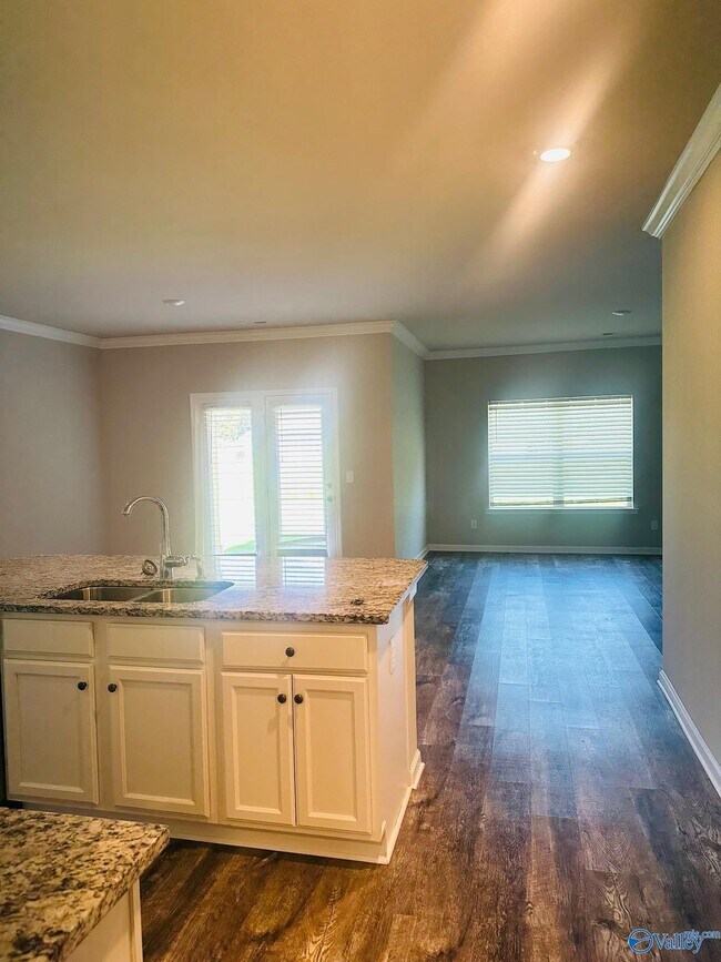 Building Photo - 14843 Norfleet Dr