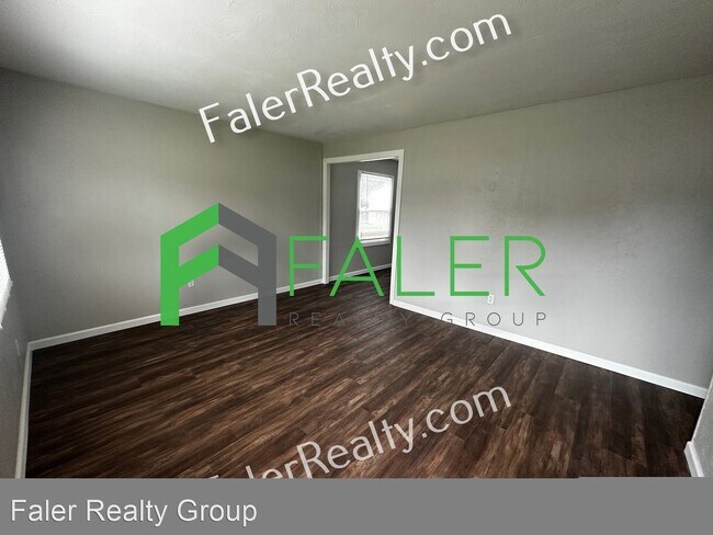 Building Photo - 3 br, 1 bath House - 498 Ridgebury Dr