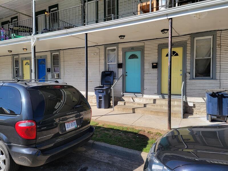 Foto del edificio - 817 W 5th Ave