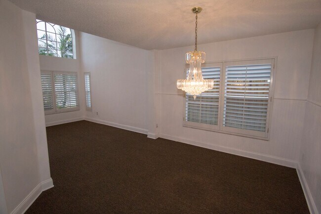 Foto del edificio - 3/2.5 with 2-car garage in Maitland