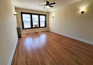 Building Photo - 3054 W Irving Park Rd