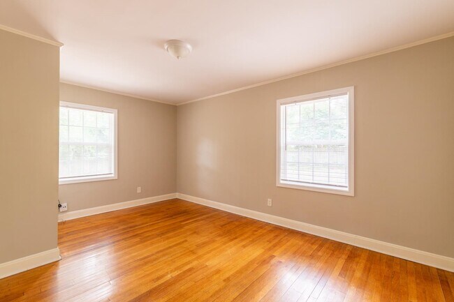 Foto del edificio - 376 N Graham St