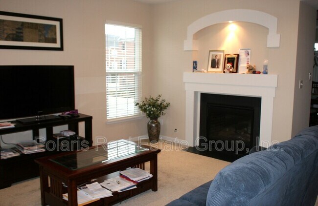 Foto del edificio - 11900 Riley Dr