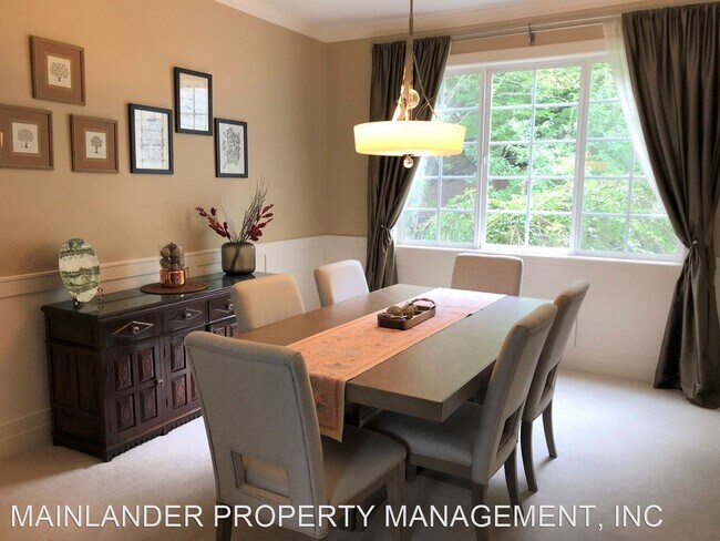 Foto del edificio - 4 br, 2.5 bath House - 12826 NW LILYWOOD DR