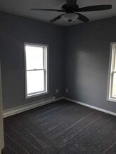Building Photo - 212 S Albert Ave