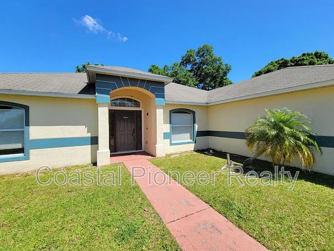 Building Photo - 705 Fisher Dr