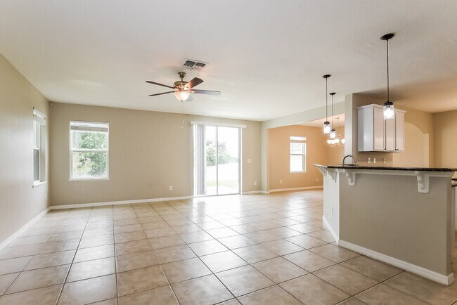 Foto del edificio - 123 Prairie Falcon Dr