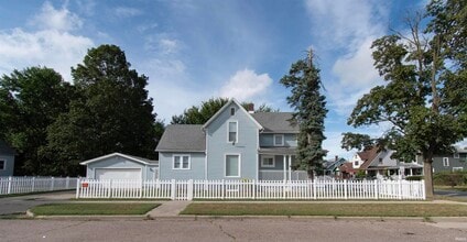 Building Photo - 1629 Prairie St
