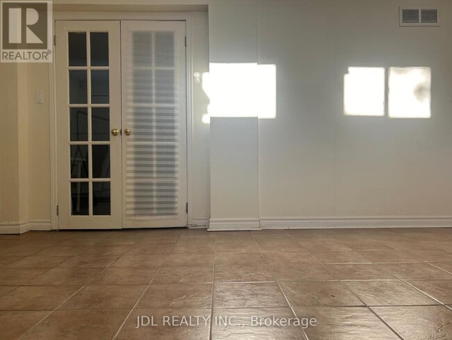 Building Photo - 23 Pineway Blvd