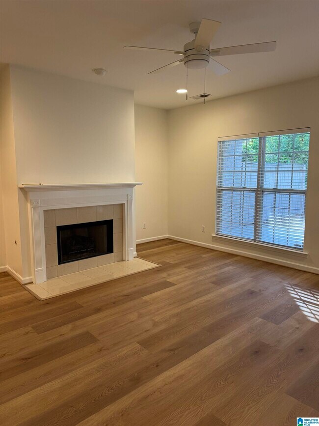 Foto del edificio - 521 Reach Dr