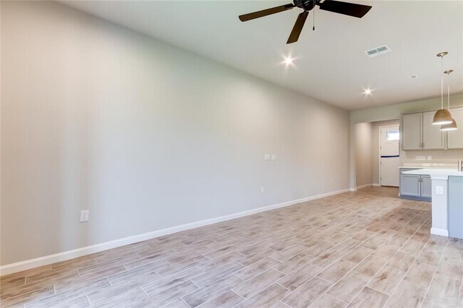 Foto del edificio - 8341 Wildflower Glen Ave