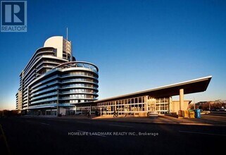 Building Photo - 2885 Bayview Ave