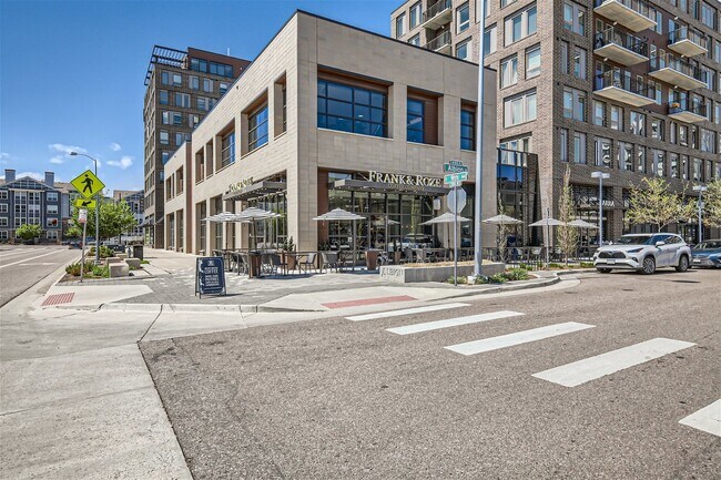 Foto del edificio - Stylish Downtown Denver Condo – Fully Furnished & Available Now!