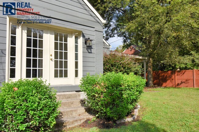 Foto del edificio - *PENDING* Gorgeous 3BR/2BA in the heart of...