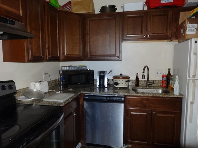 Photo - 45 Ashford St Townhome